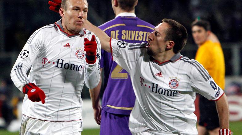 Bayern se četrtfinala Lige prvakov veseli po zaslugi napake sodnikov. (Foto: Reu