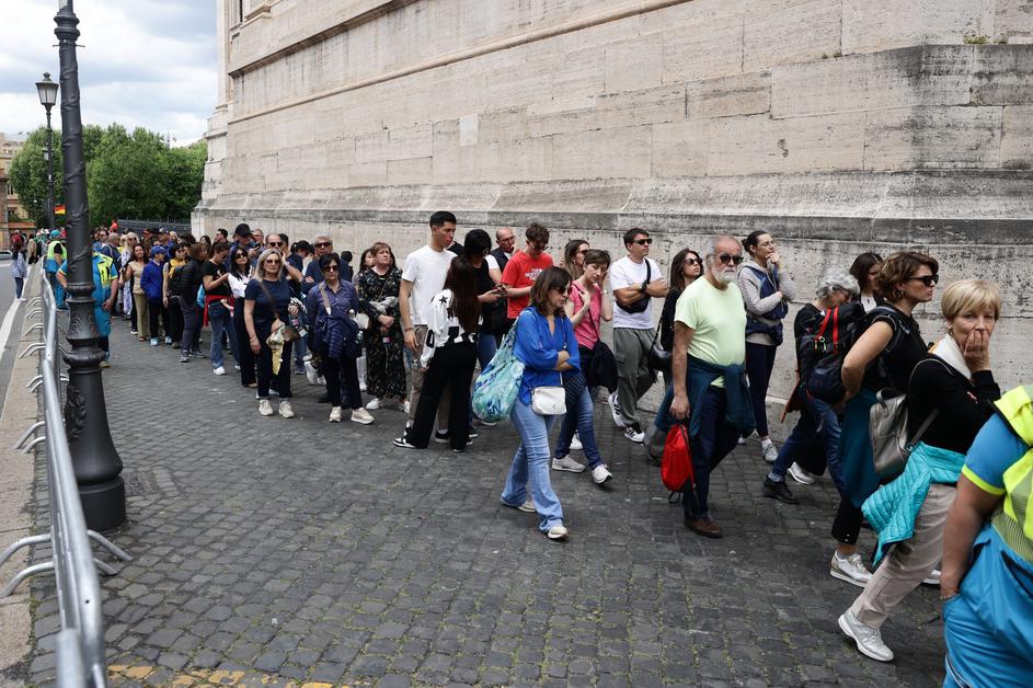 papež grob vrsta bazilika marije snežne