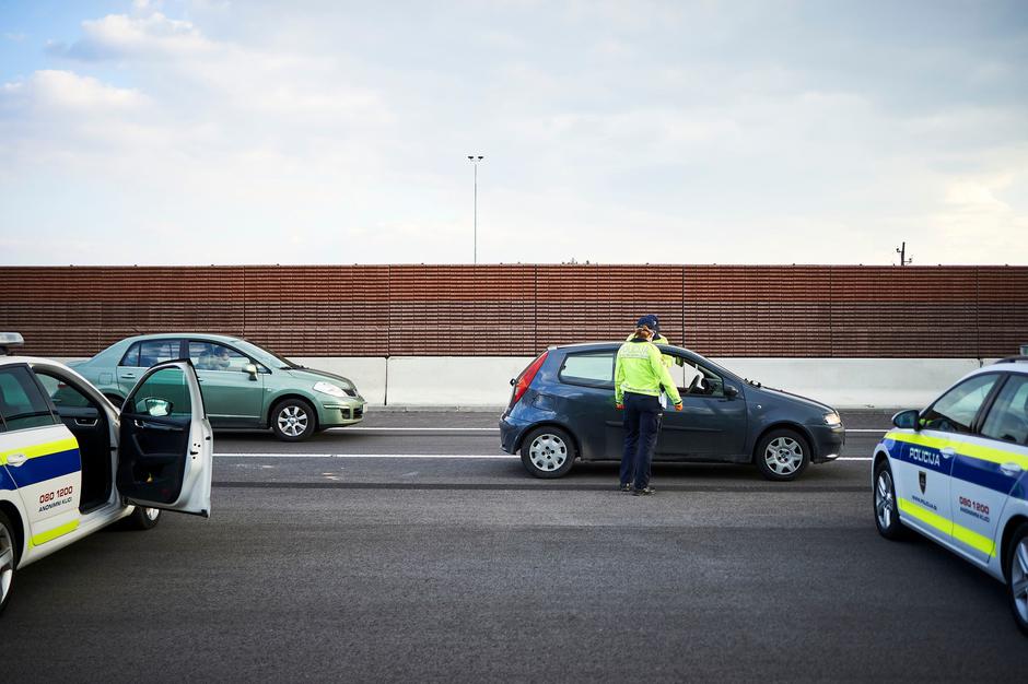 Policija nadzor kontrola | Avtor: Profimedia