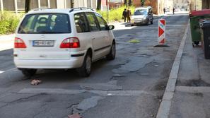 Slovenija 04.07.13, slabo stanje na cesti, luknje, slabo stanje lokalnih in drza