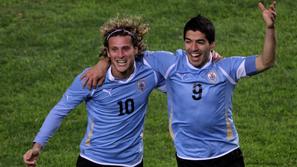 Luis Suarez, Diego Forlan