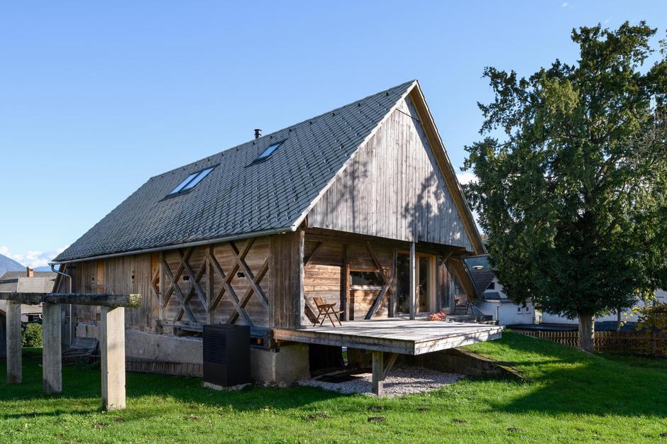 Hiša za pet svobodnih duhov OHS | Avtor: Miran Kambič