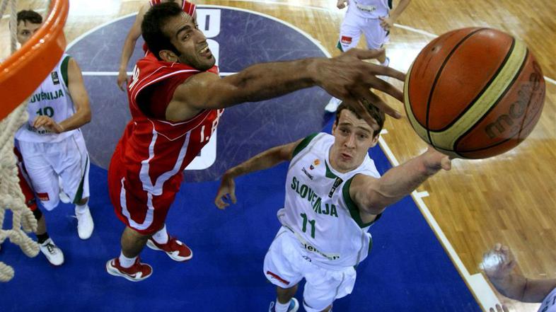 Dragića in soigralce bi radi gledali na domačem evropskem prvenstvu. (Foto: Reut