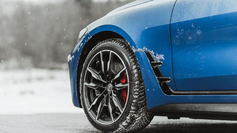 Goodyear UltraGrip Performance 3