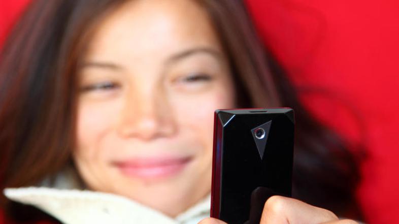 ženska, sms, telefon