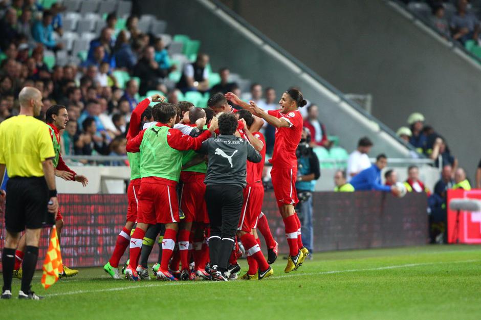 Slovenija Švica veselje zadetek | Avtor: Boštjan Tacol