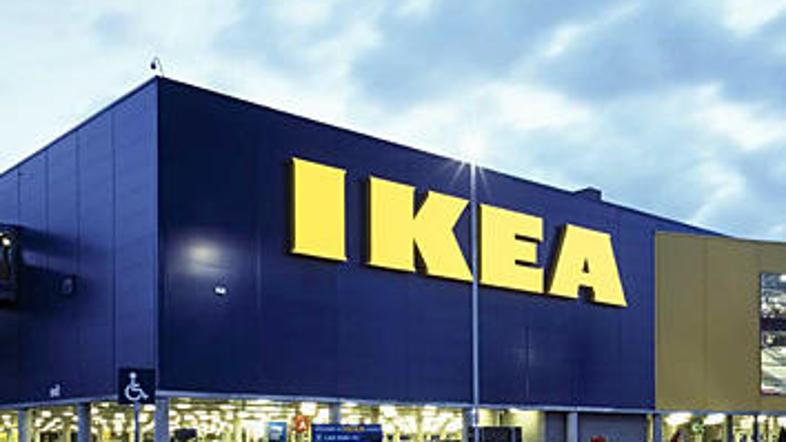 Iz švedskega pohištvenega koncerna Ikea so sporočili, da zaradi niza napadov ne 