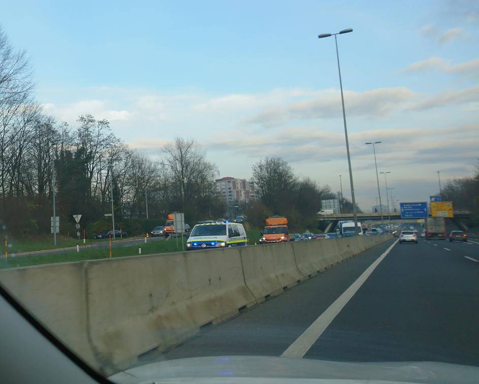 Nesreča na severni ljubljanski obvoznici