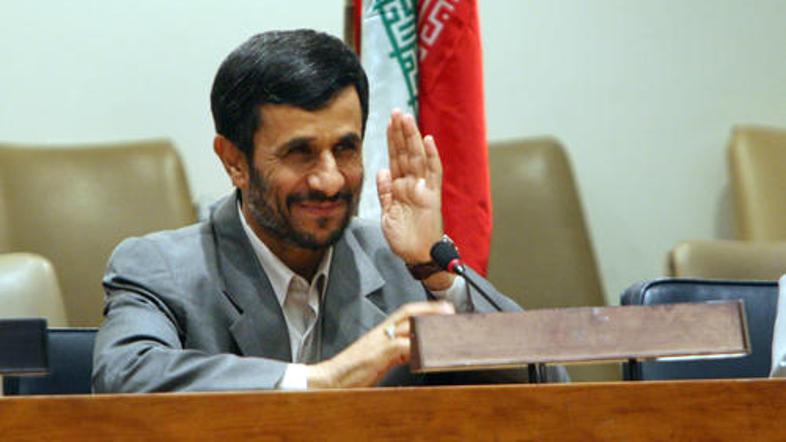 Iranski vplivni svet varuhov je potrdil volilno zmago dosedanjega predsednika Ma