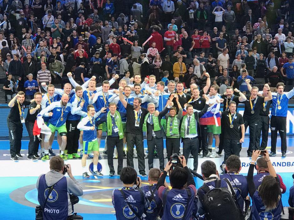 cerar, tekma | Avtor: tw