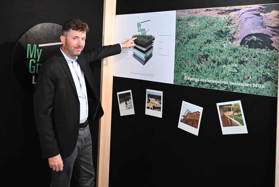  | Avtor: Bojan Žnidaršič / Nep.vitra