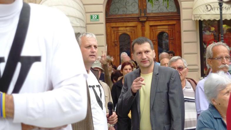 Shod v podporo Janši