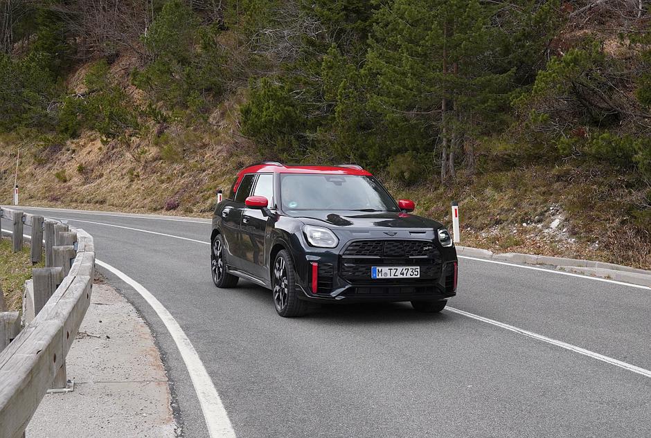 BMW X2 in mini countryman slovenska predstavitev | Avtor: Matija_Janežič