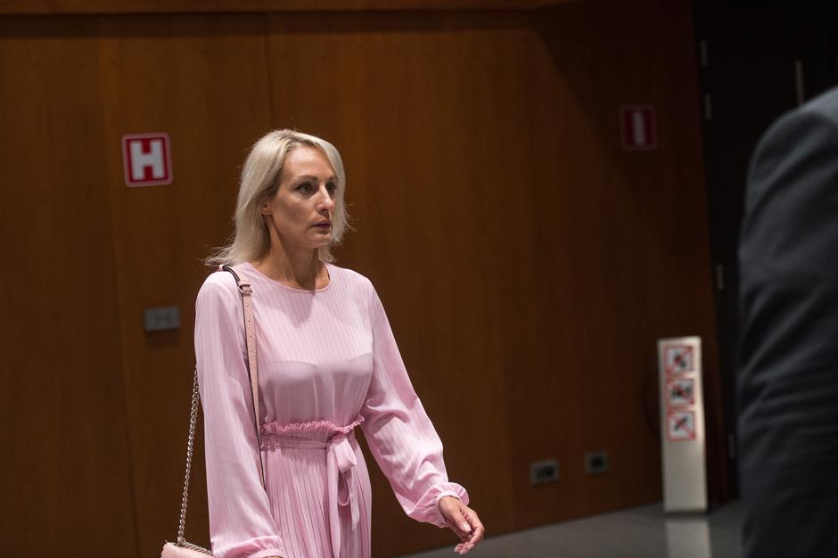 Meira Hot na prvi seji 8. državni zbor Republike Slovenije | Avtor: Anže Petkovšek