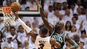 Dwyane Wade in Kevin Garnett