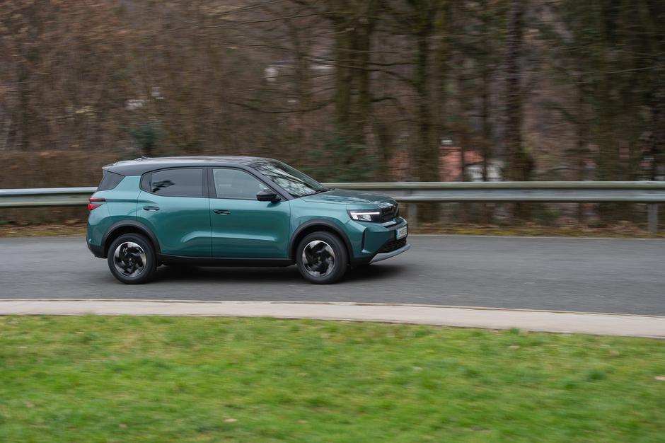 Opel Frontera | Avtor: Anže Petkovšek