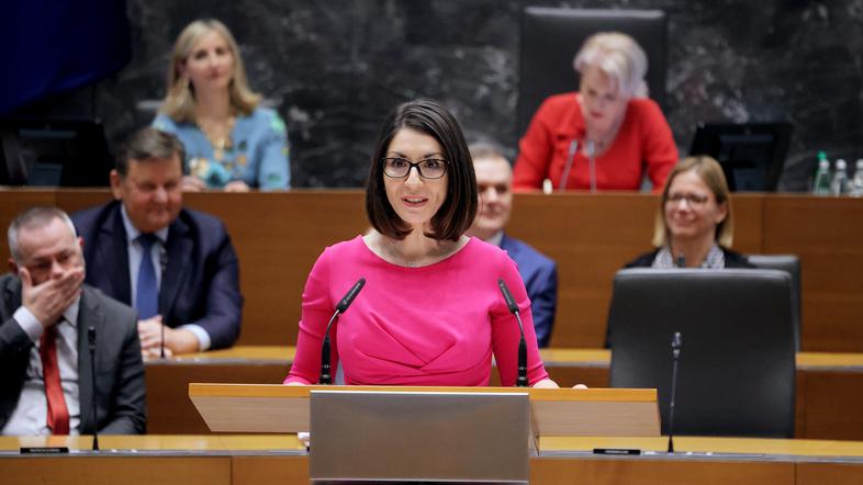 Emilija Stojmenova Duh