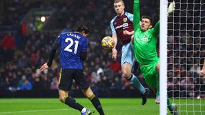 Edinson Cavani Burnley Man Utd