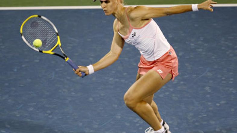 Jelena Dementjeva se je že v svojem prvem nastopu v Dubaju sprehodila do vrha.