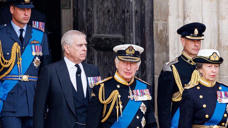 kralj charles, princ andrew, karel III.