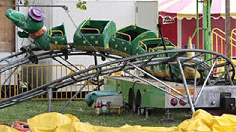 Vlak smrti je bil usoden za dveletnega dečka.