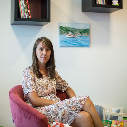 LILI KODELJA, zakonska in družinska terapevtka-stažistka