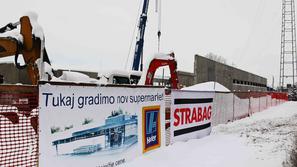 Ljubljana 15.01.2013 gradbisce Hofer ob ulici Jozeta Jame v Ljubljani; foto:Sasa