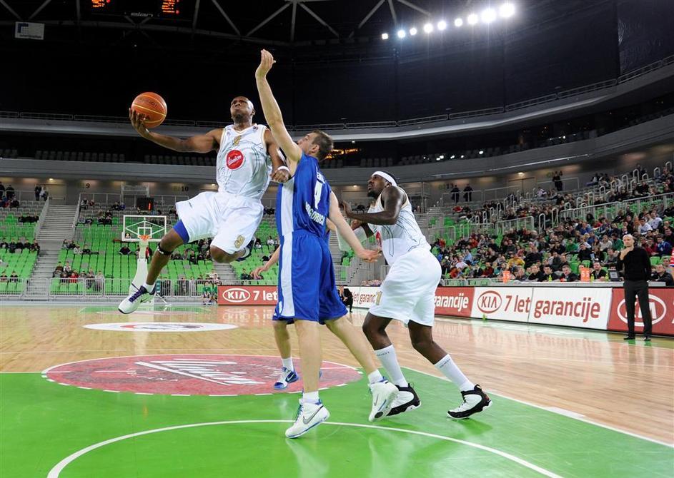 Takole je proti Budućnosti polagal Kenny Gregory. (Foto: ABA)