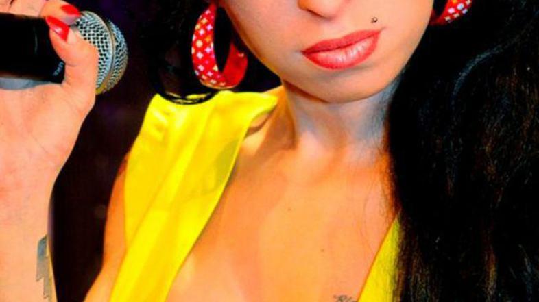 Amy se je odločila, da je zasvojenost z drogami del njene preteklosti. Foto: Reu