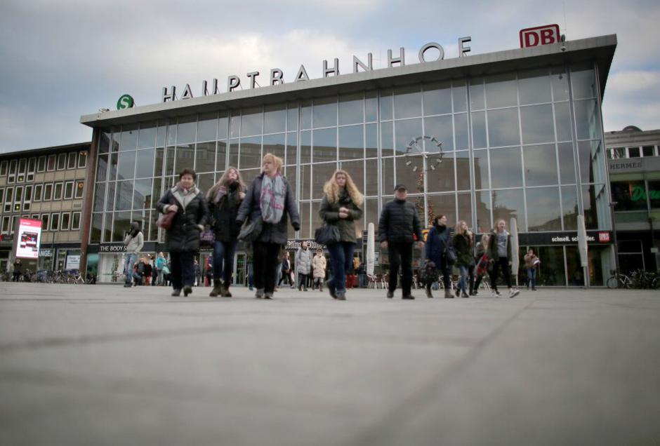 Spolna nadlegovanja v Kölnu | Avtor: EPA