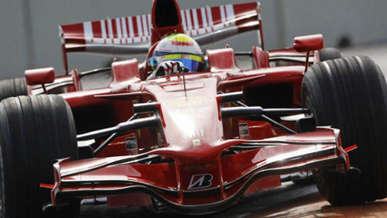 Brazilski dirkač Ferrarija Felipe Massa je trenutno v najboljši formi v karavani