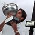 Roger Federer je v Parizu osvojil 14. naslov na turnirjih za grand slam.