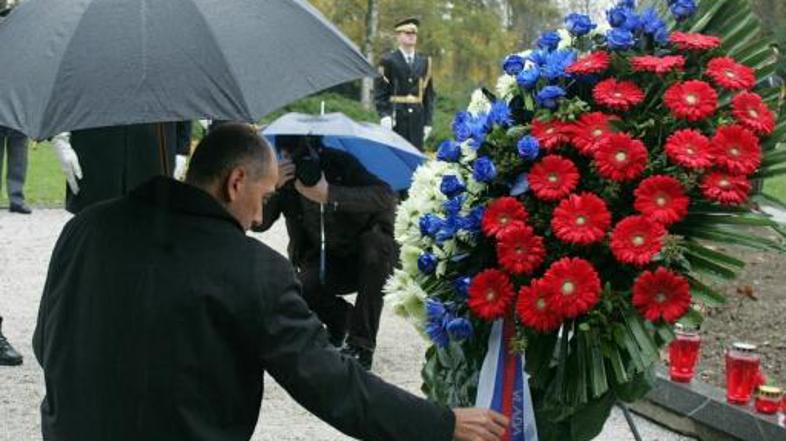 Janez Jansa venci polozitev BOBO