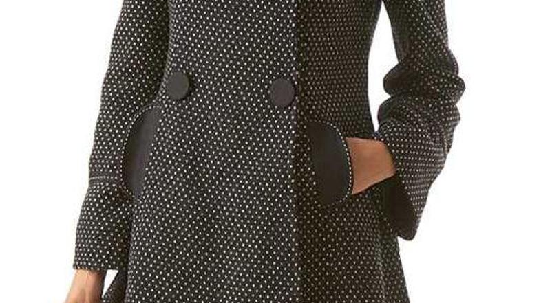 Plašč v obliki trapeza.