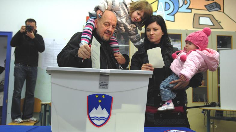 Zmago JelinÄiÄ volitve foto Dejan MijoviÄ