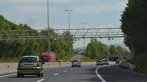 Darsov nadzorni sistem za elektronsko cestninjenje