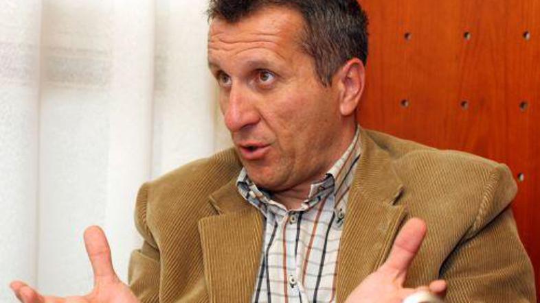 Ulalala, bo spet odmevalo iz televizijskih sprejemnikov in ust Mirana Ališiča, k