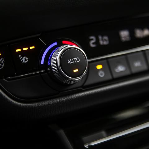 Mazda6 klima klimatska naprava ogrevanje sedežev volana