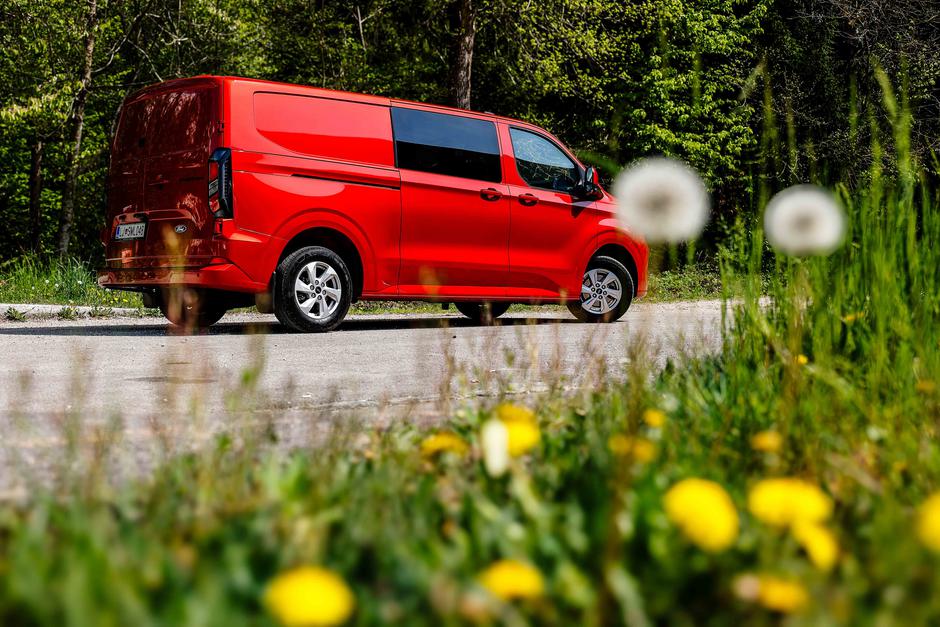 Ford Transit Custom Multicab | Avtor: Saša Despot
