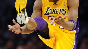 Los Angeles Lakers : New Orleans Hornets