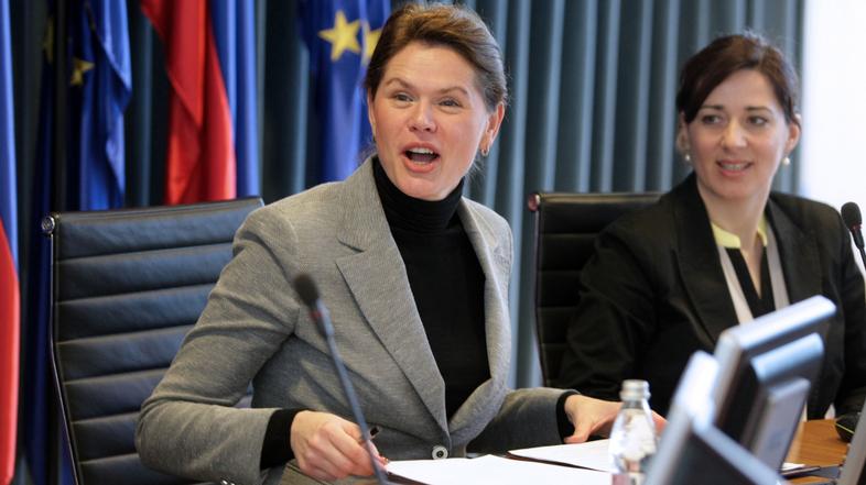 Slovenija 21.03.2013 prva seja vlade Alenke Bratusek, vlada, ministri; foto:Sasa