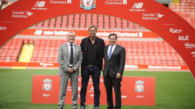 Jürgen Klopp, predstavitev Liverpool, izvršni direktor Livepoola Ian Ayre, preds
