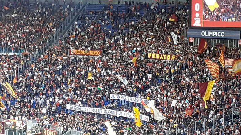 AS Roma Olimpico navijači