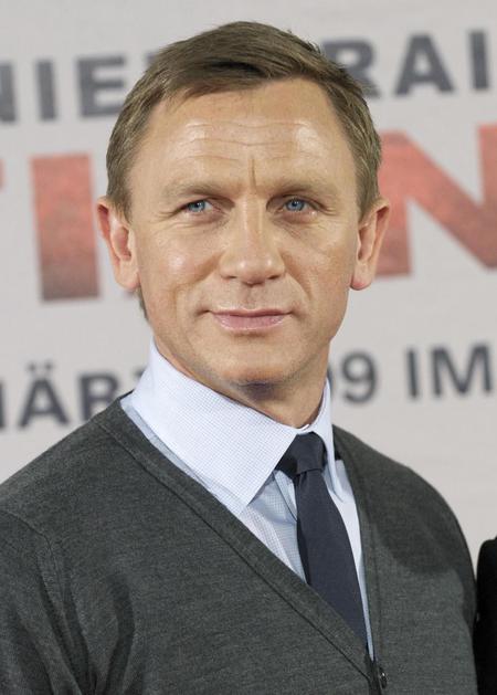 Daniel Craig
