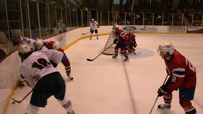 Risi so uspešno prestali še zadnji test pred začetkom SP.