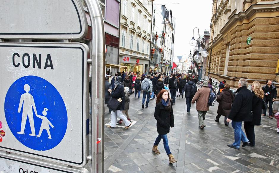 Cona za pešce | Avtor: Saša Despot