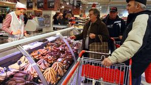 Za odgovore, kolikšne bodo podražitve živil, smo prosili še nekaj večjih slovens