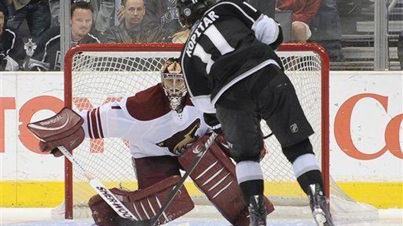 Anže Kopitar je uspešno izvedel kazenski strel, a to ni bilo dovolj za 46. zmago