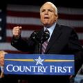 McCain na podlagi izkušenj obljublja spremembe, ki jih njegov strankarski kolega