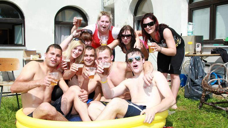 V preteklih letih so udeleženci na dopoldanskih igrah pokazali svojo izvirnost. 